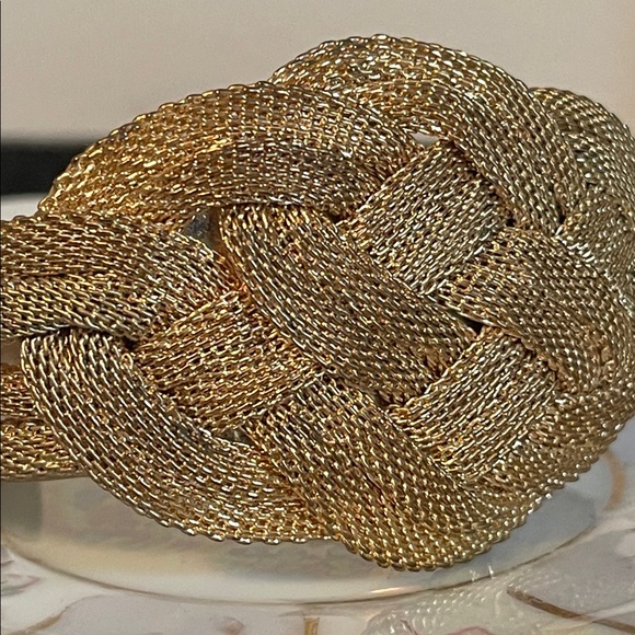Vintage Woven Gold Mesh Cuff Bracelet - Picture 3 of 7